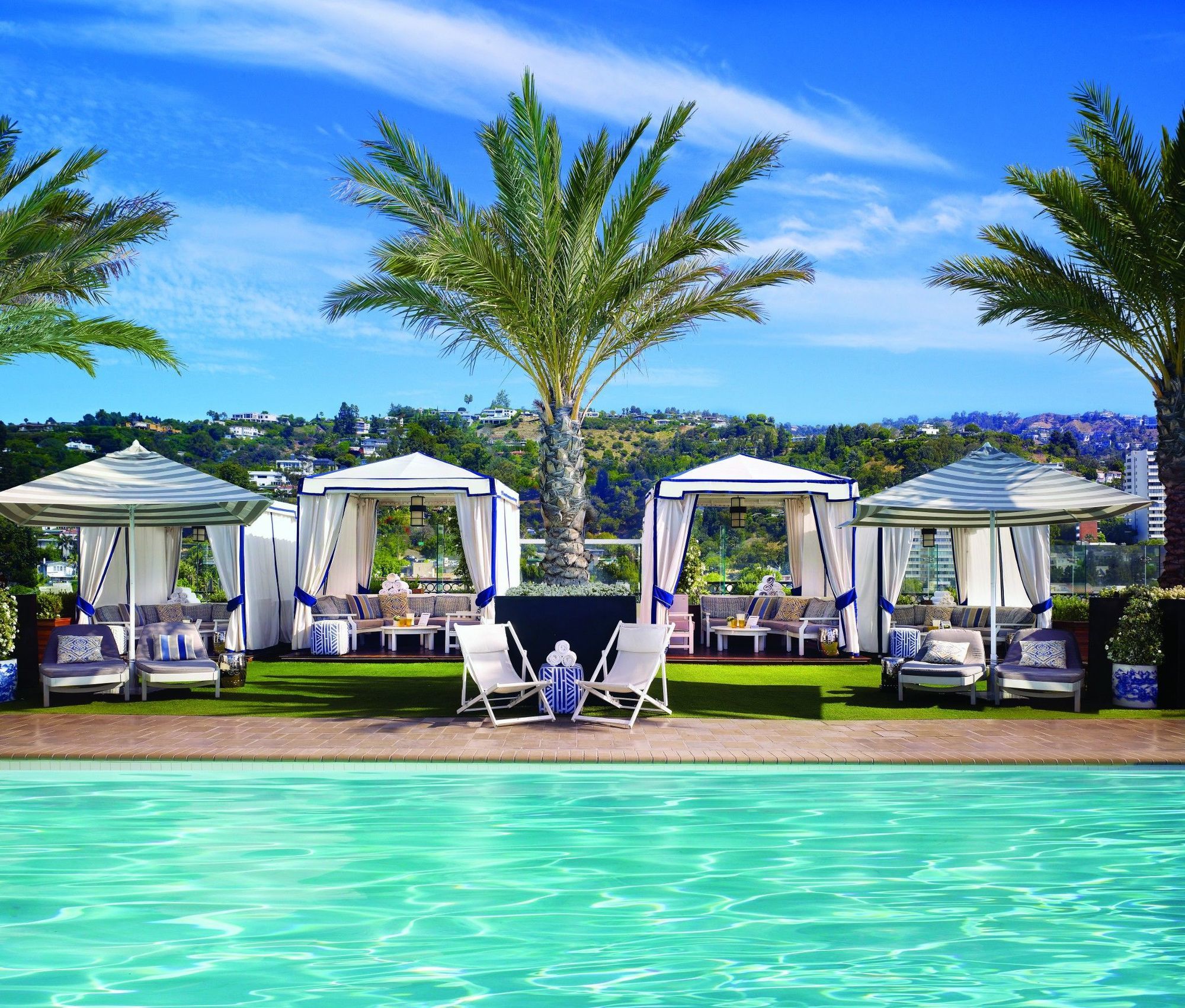 The London West Hollywood At Beverly Hills Съоръжения снимка The pool at the Beverly Hills Hotel