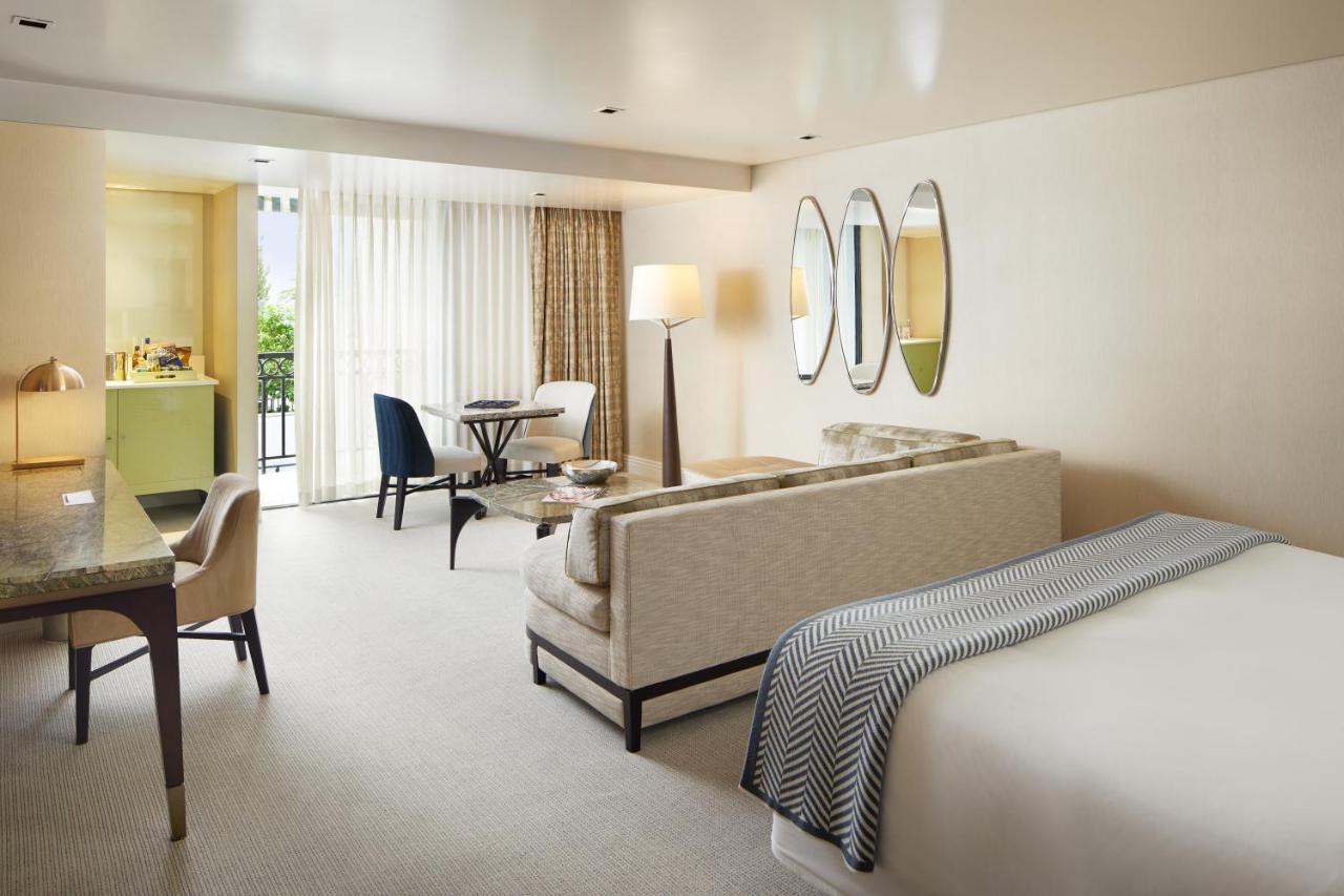 The London West Hollywood At Beverly Hills Екстериор снимка A suite at The Ivy Hotel